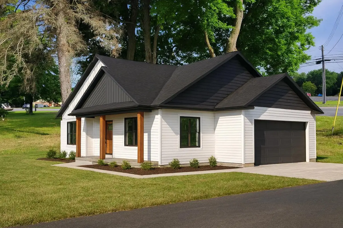 607 Shaw Street, Howard City, MI 49329 - #1