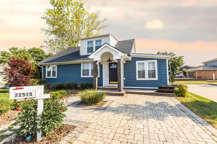22515 E 10 Mile Road, Saint Clair Shores, MI 48080 - #2