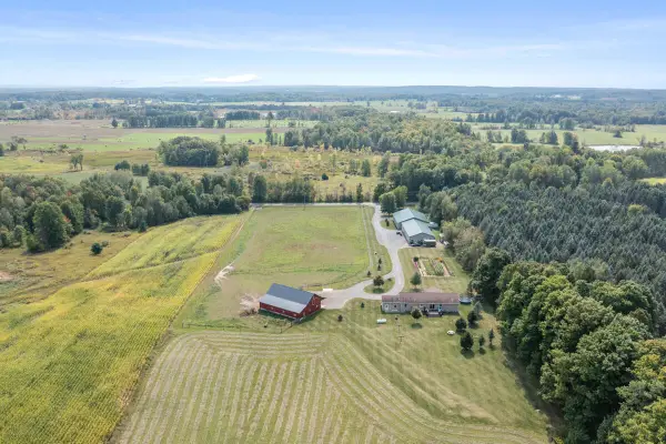 10582 E 80th Street, Reed City, MI 49677