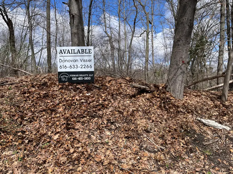 519 S Shore Drive, Battle Creek, MI 49014 - #2