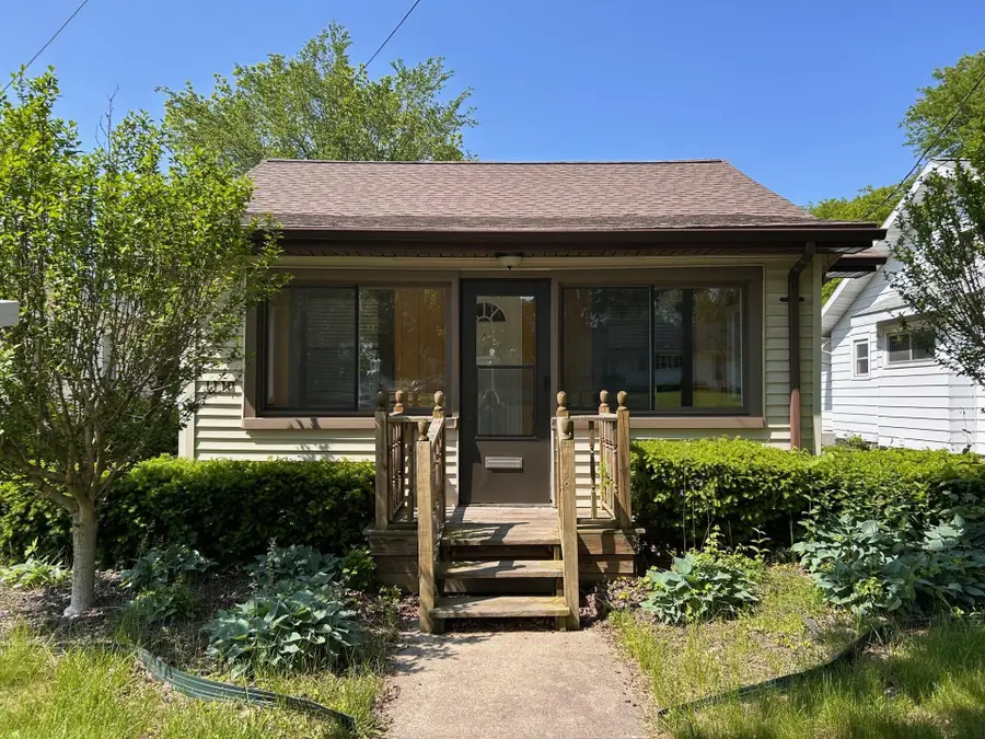 1110 E North Street, Jackson, MI 49202 - Image #2