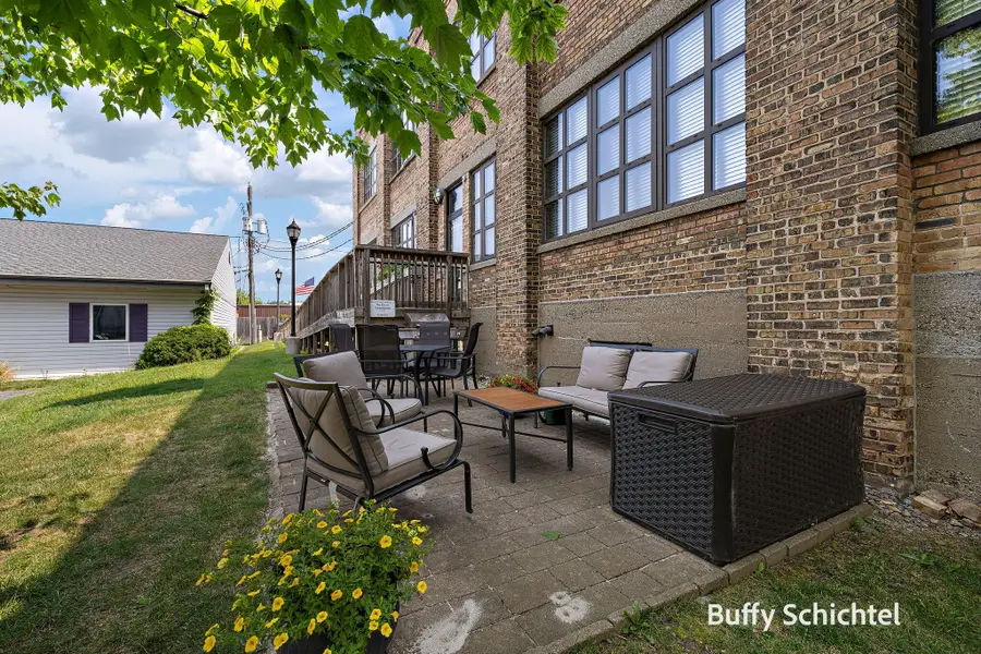 633 Elliott Avenue #10, Grand Haven, MI 49417 - #2