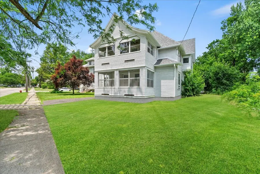 916 Wildwood Avenue, Jackson, MI 49202 - Image #2