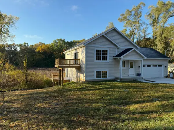 1860 Kreft Street Ne, Grand Rapids, MI 49525