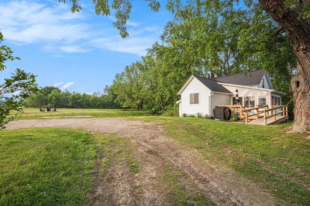 6747 109th Avenue, South Haven, MI 49090 - Image #1