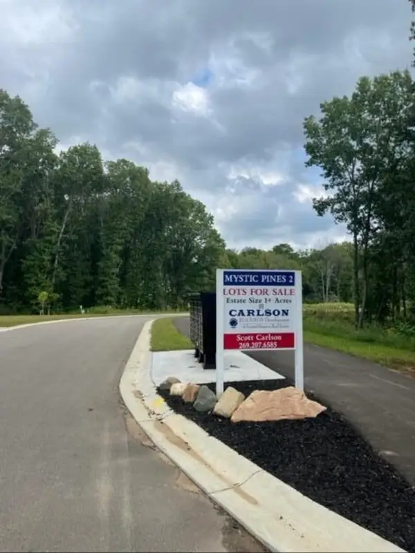 8445 Knotty Pine Lane #39, Kalamazoo, MI 49009