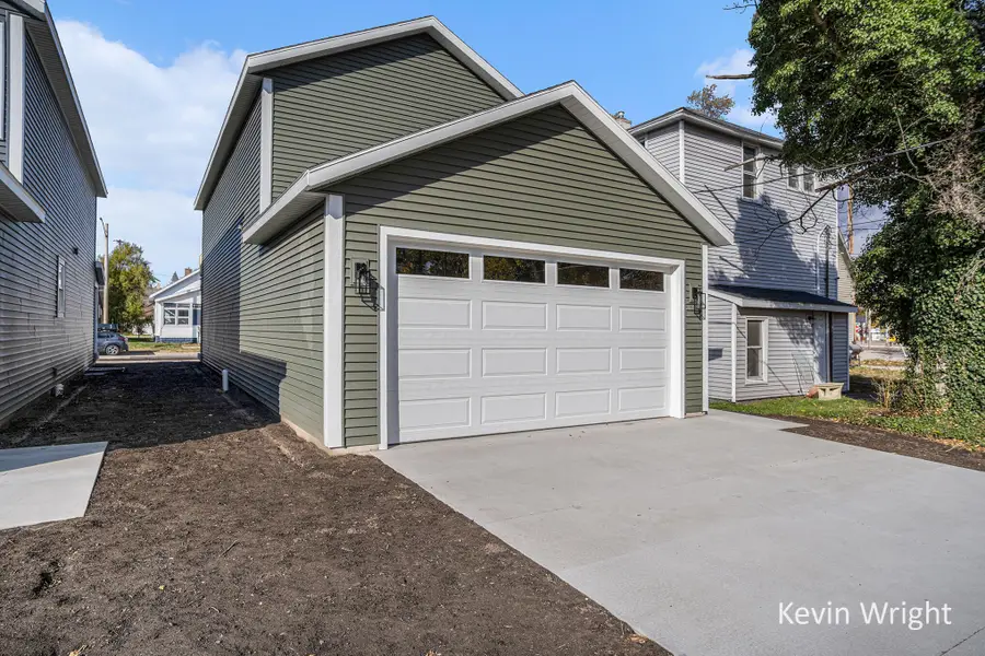209 Merrill Avenue, Muskegon, MI 49441 - Image #3