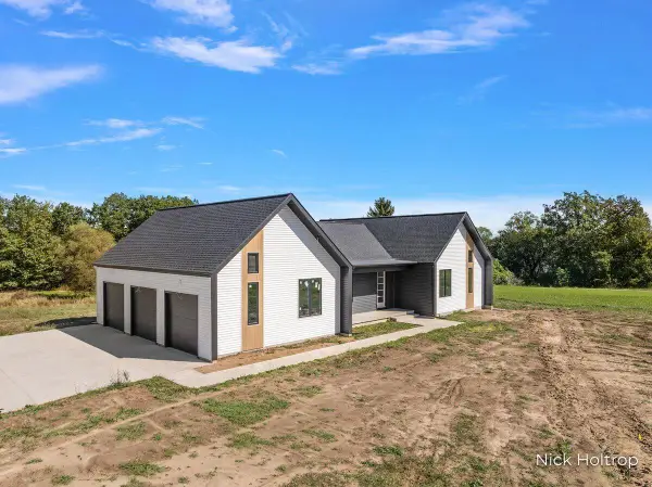 6121 Barry Street, Hudsonville, MI 49426