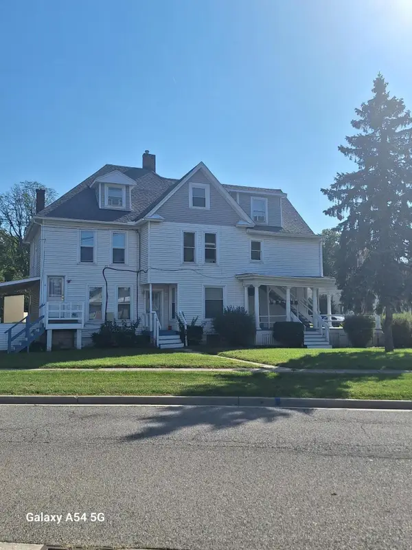 141 County Street, Milan, MI 48160