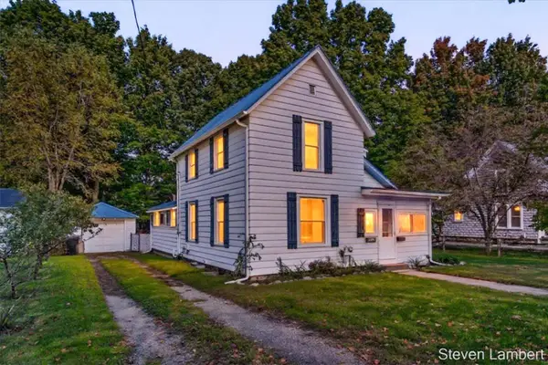 413 E Madison Street, Hastings, MI 49058