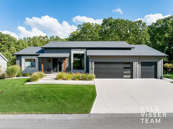 3710 Siebers Lane Ne, Grand Rapids, MI 49525