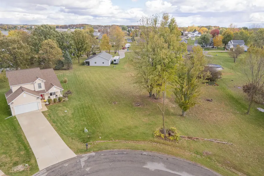 7831 Barron Court, Onsted, MI 49265 - Image #2