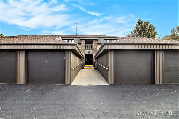 2919 Byron Center Avenue Sw #F, Wyoming, MI 49519