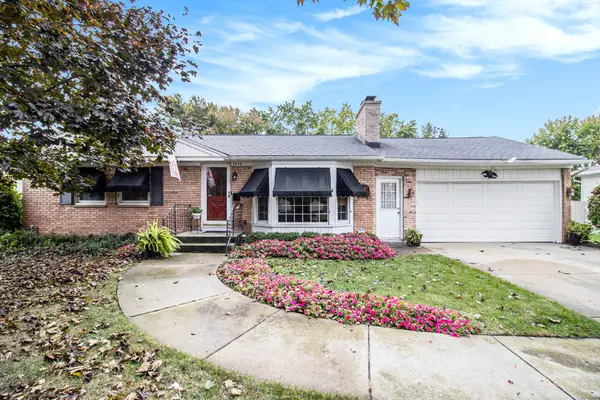 3045 Perry Avenue Sw, Wyoming, MI 49519