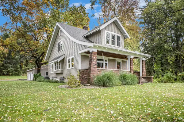 6461 Cascade Road Se, Grand Rapids, MI 49546