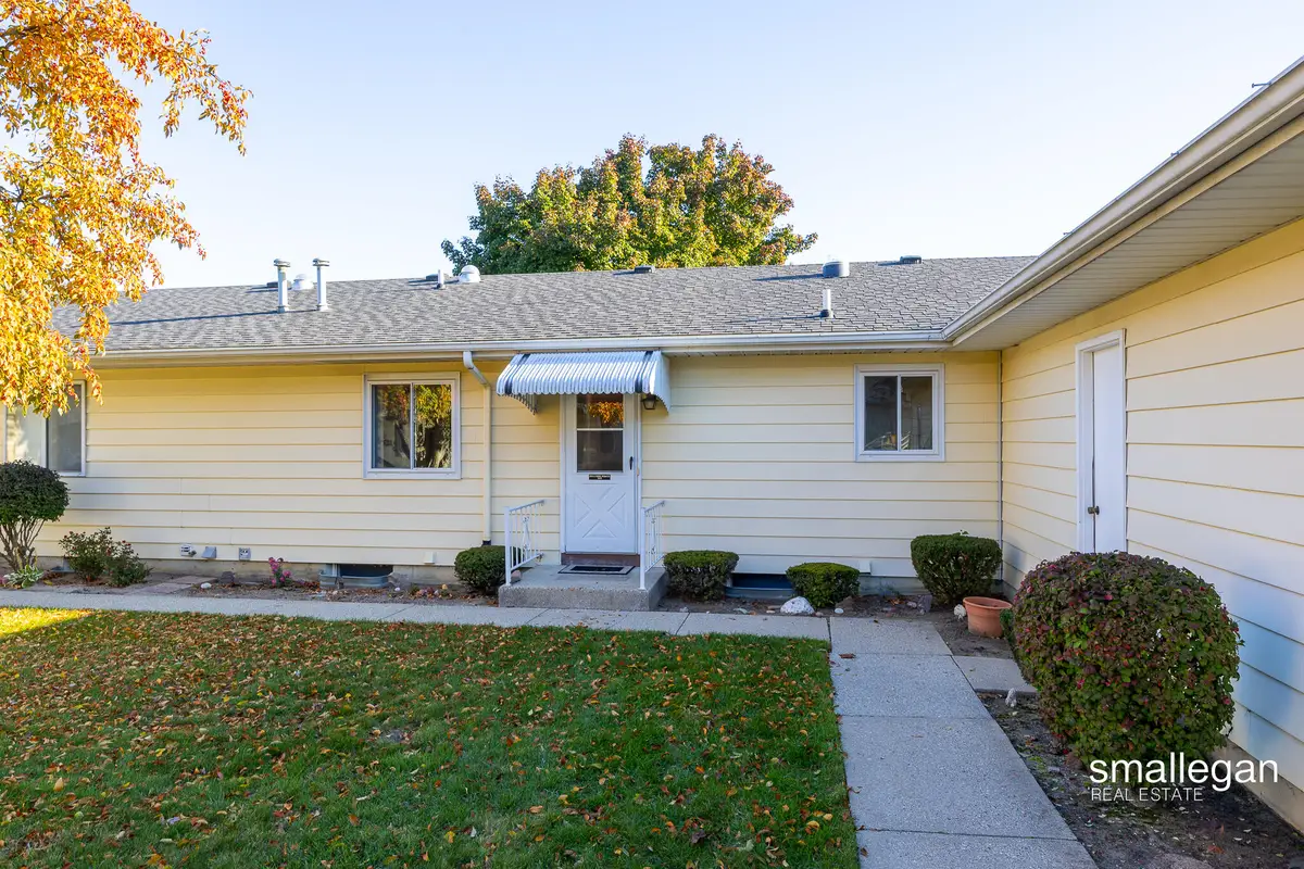 5844 Leisure South Drive Se, Grand Rapids, MI 49548 - Image #1