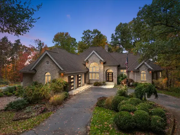 7160 Hawick Court Ne, Belmont, MI 49306