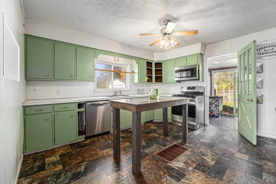 467 W 136th Street W, Grant, MI 49327 - Image #3