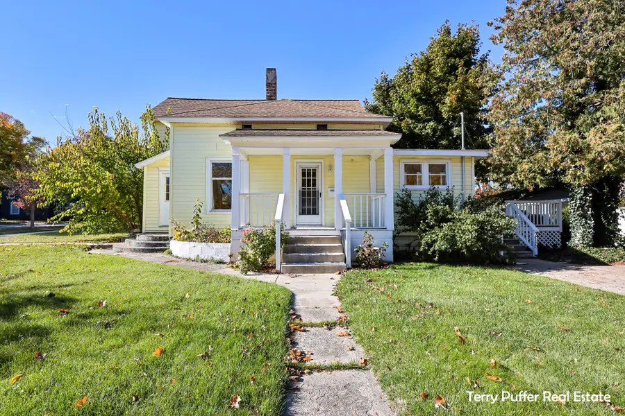 216 E Jefferson Street, Hart, MI 49420 - Image #2