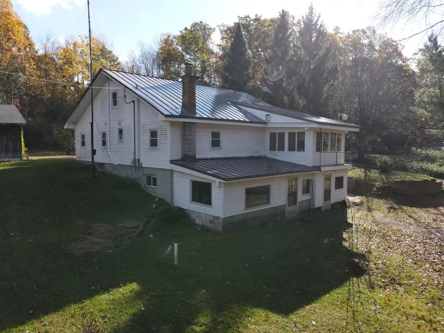 401 S Bass Lake Avenue, Harrison, MI 48625 - Image #3