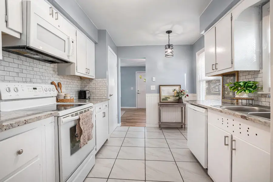 1352 Marion Street, Niles, MI 49120 - Image #3