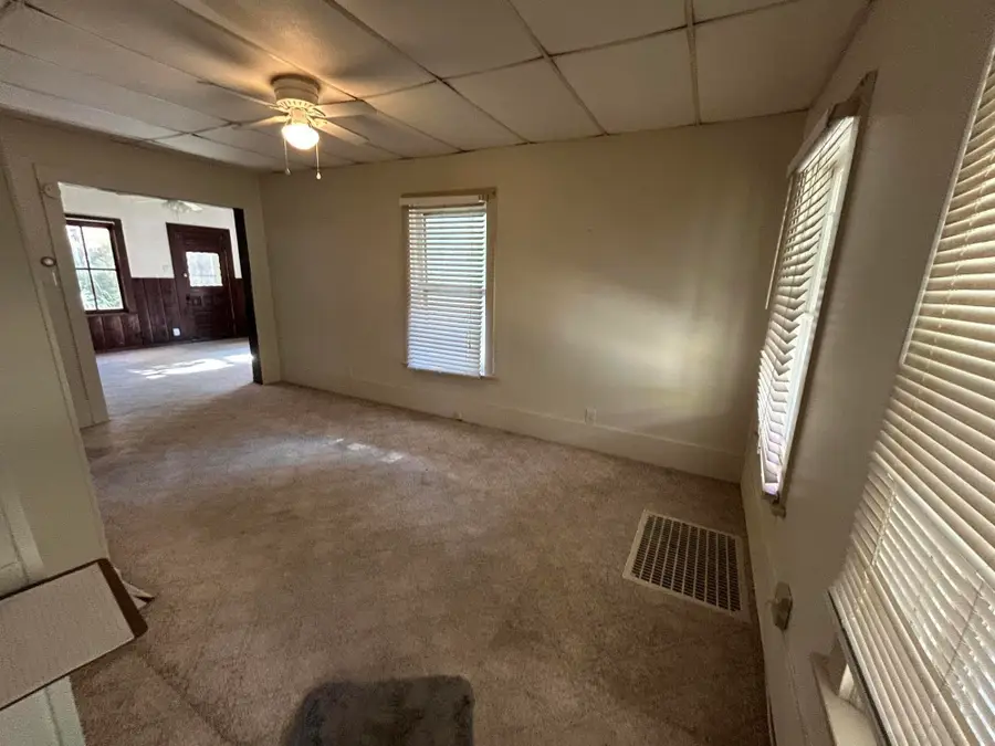 319 S 5th Street, Niles, MI 49120 - Image #3