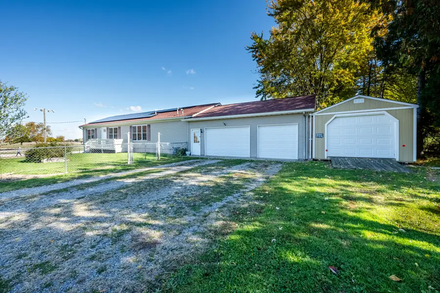 301 N Grant Street, Galien, MI 49113 - Image #2