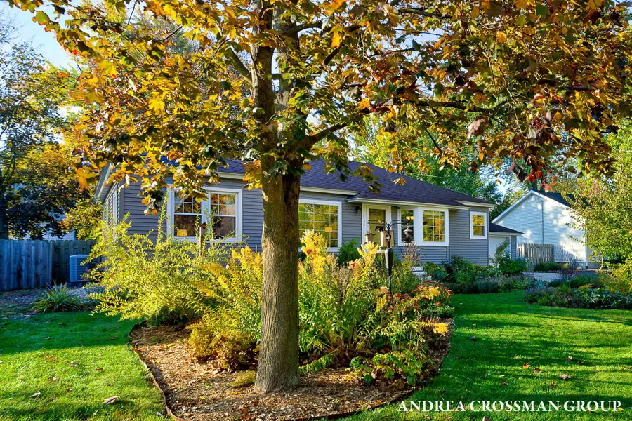 136 E 39th Street, Holland, MI 49423 - Image #2