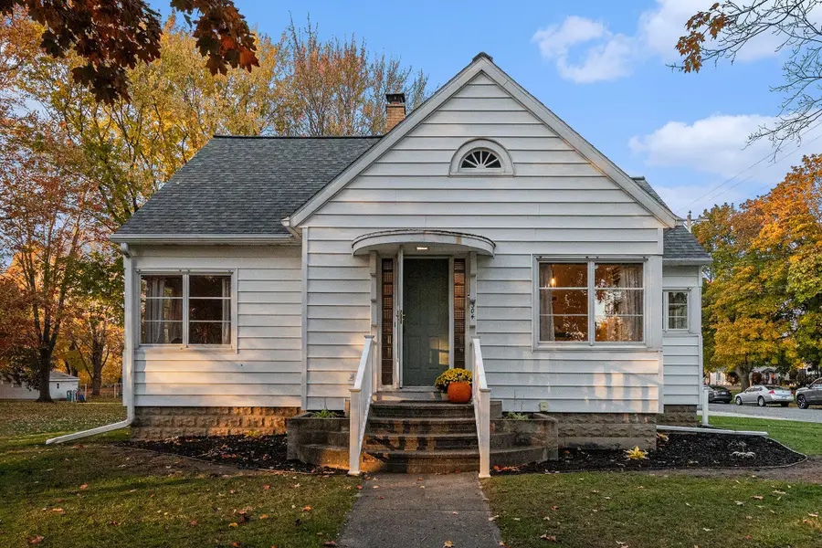 304 W Pine Street, Carson City, MI 48811 - Image #2