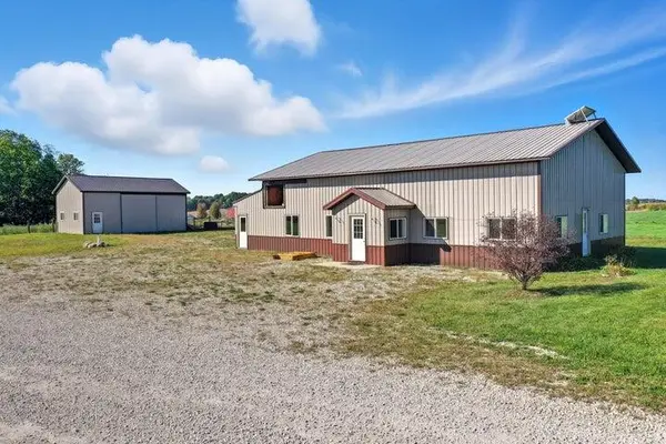 Lawrence Road, Nashville, MI 49073