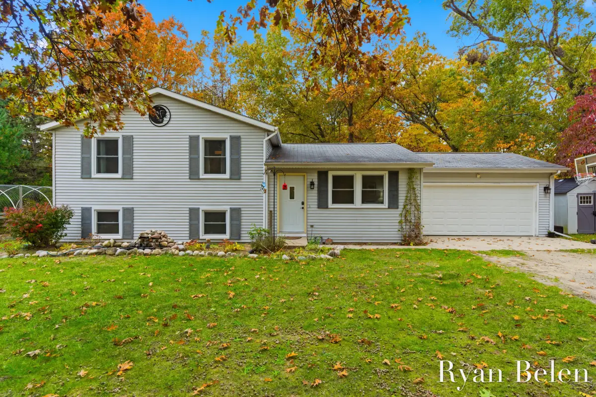 26026 60th Avenue, Mattawan, MI 49071 - Image #1