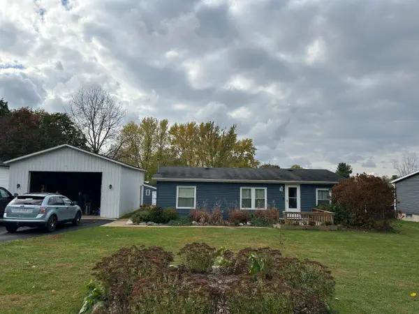 386 Kenneth Drive, Plainwell, MI 49080