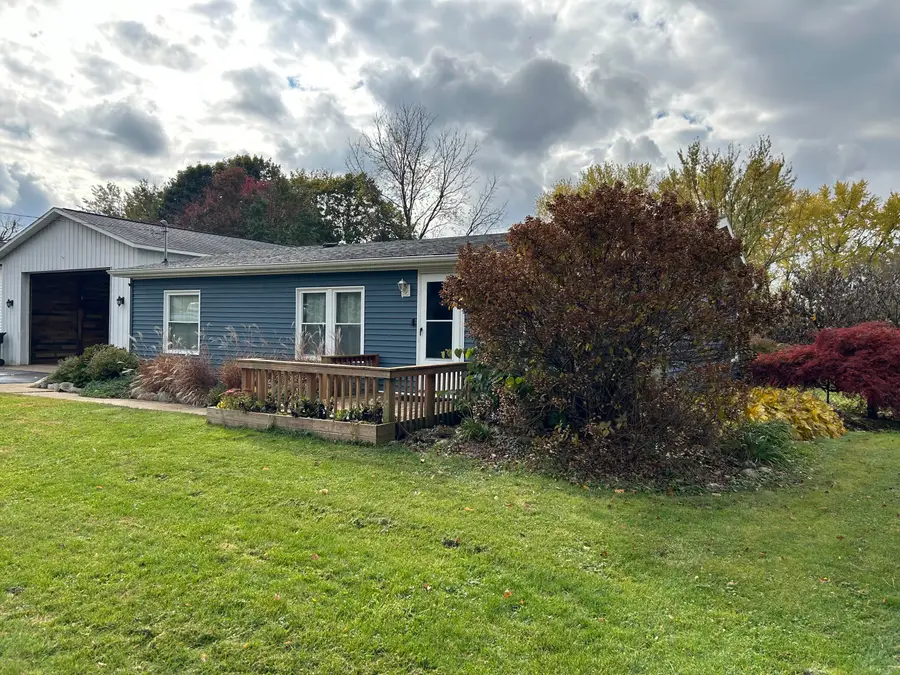 386 Kenneth Drive, Plainwell, MI 49080 - Image #2