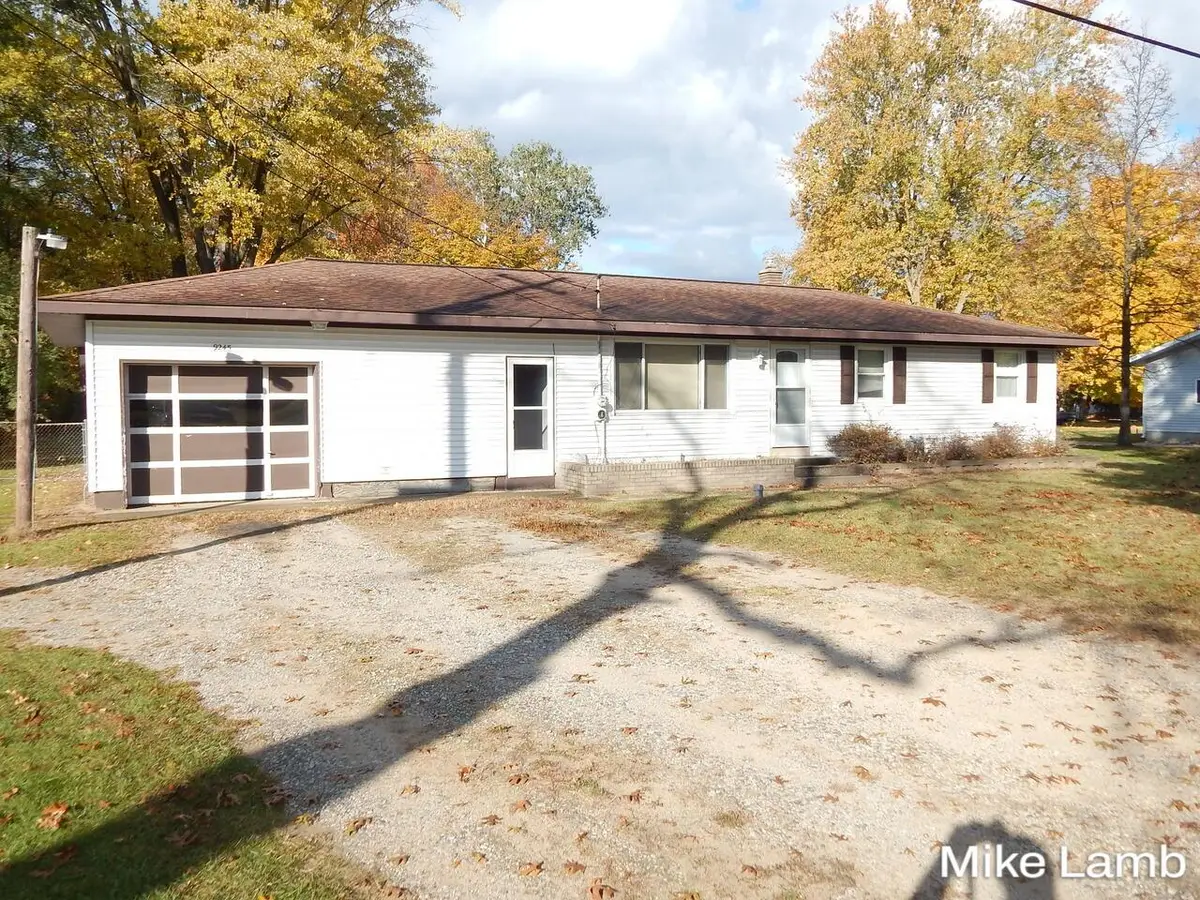 9245 Alpine Avenue Nw, Sparta, MI 49345 - Image #1