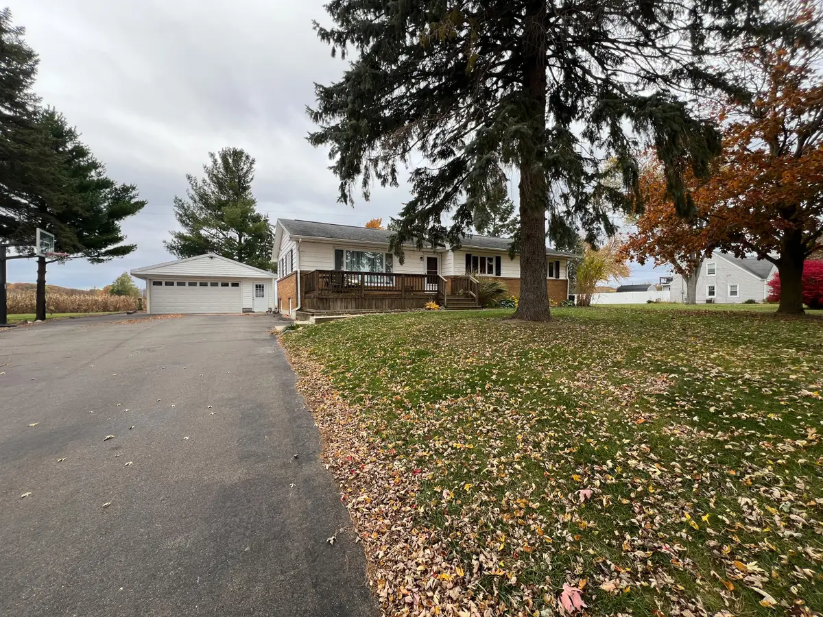 7484 Billmyer Highway, Tecumseh, MI 49286 - Image #1