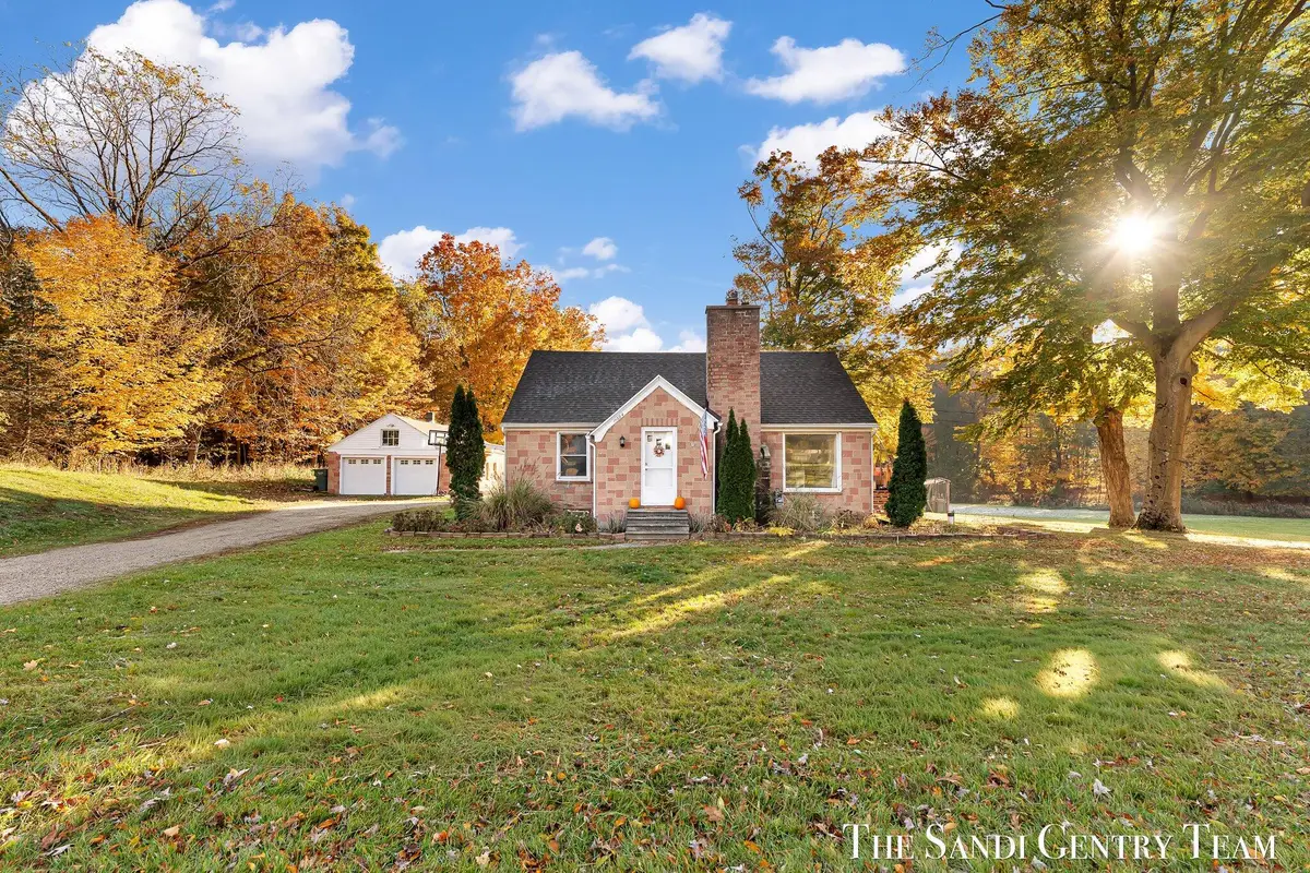 11394 24th Avenue, Marne, MI 49435 - Image #1