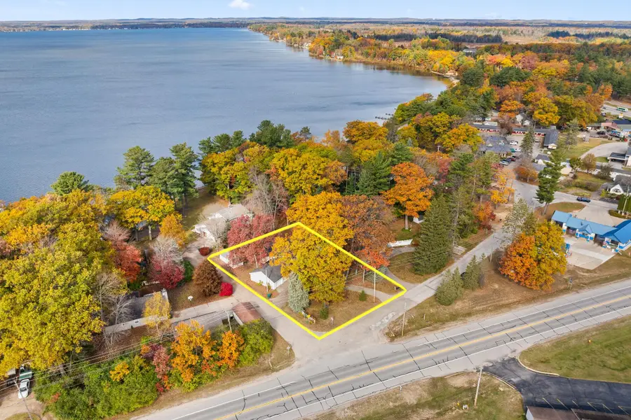 396 Davenport Lane, Cadillac, MI 49601 - Image #3