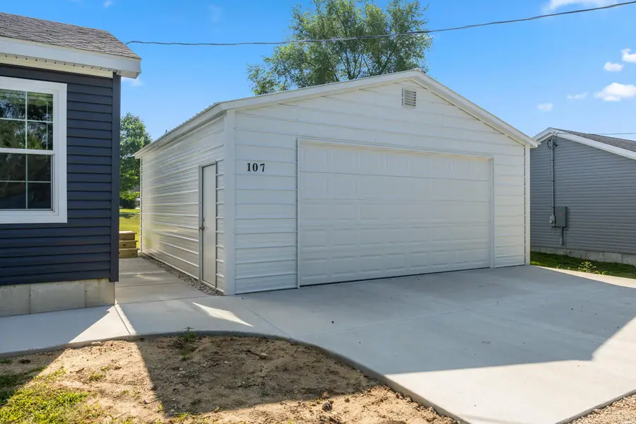 107 S Scott Street, Morley, MI 49336 - Image #3