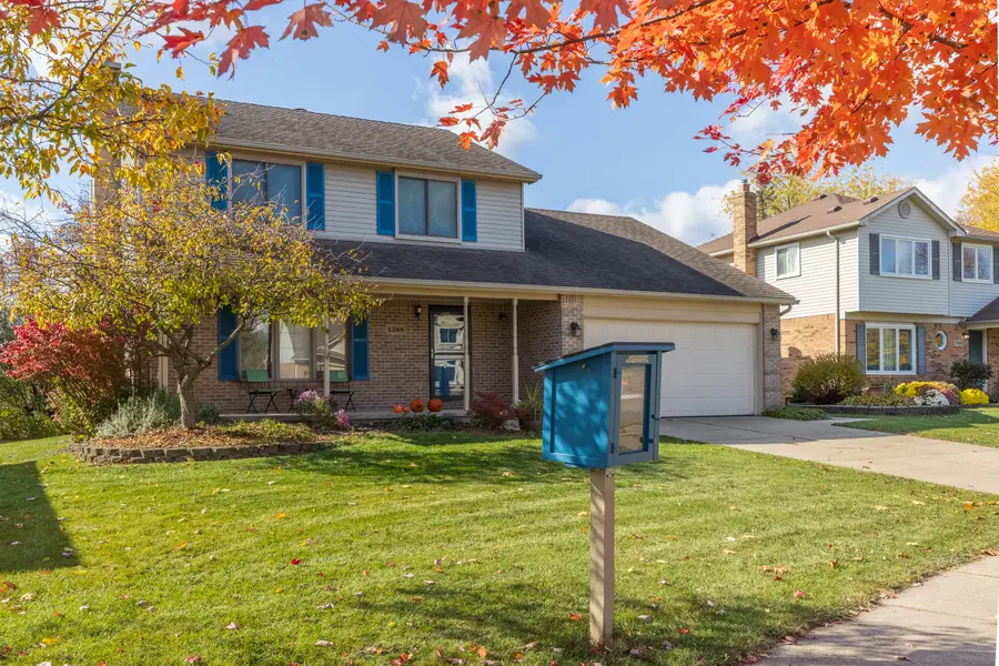 1388 S Hidden Creek Drive, Saline, MI 48176 - Image #2