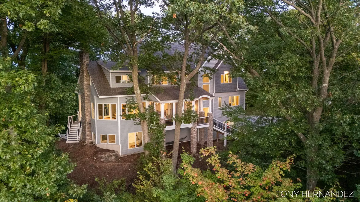 4675 Forest Ridge Drive, Holland, MI 49423 - Image #1