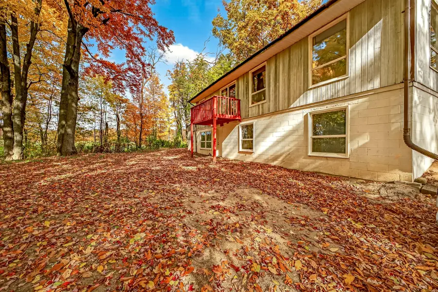 445 W 40th Street, Fremont, MI 49412 - Image #2