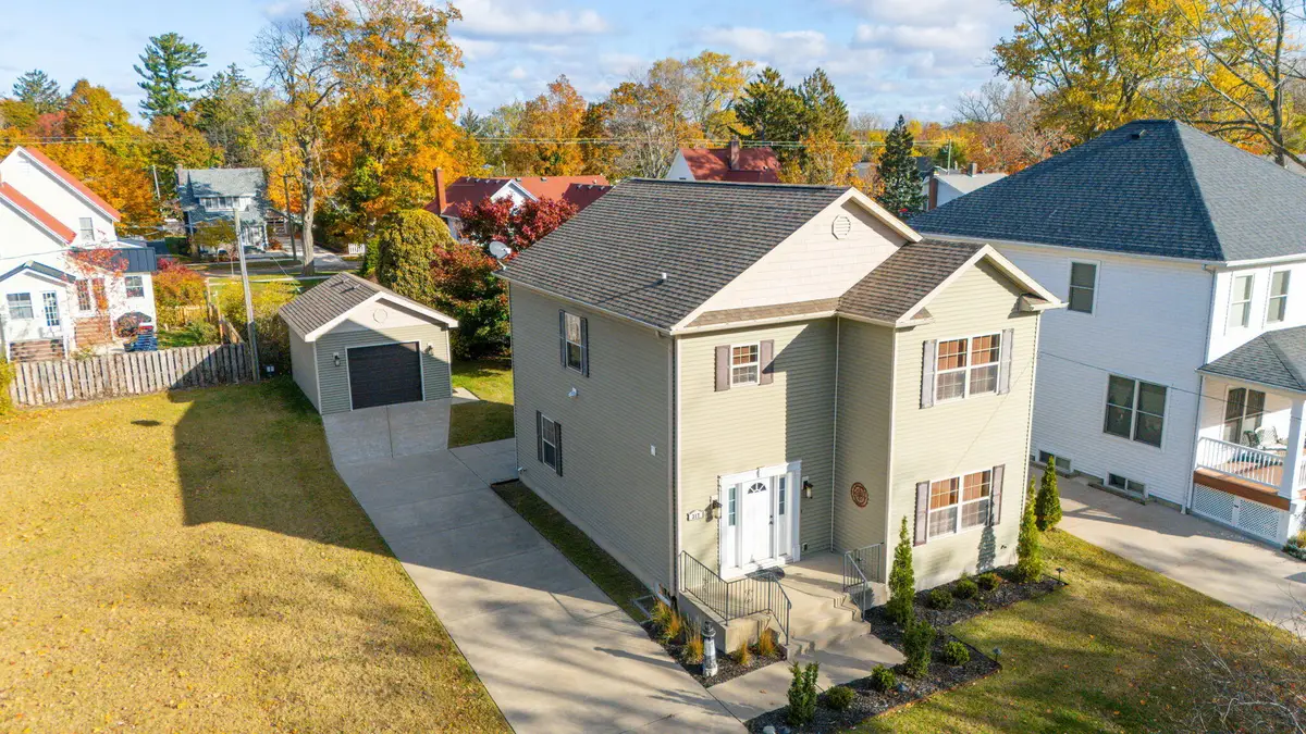 317 Monroe Street, South Haven, MI 49090 - Image #1