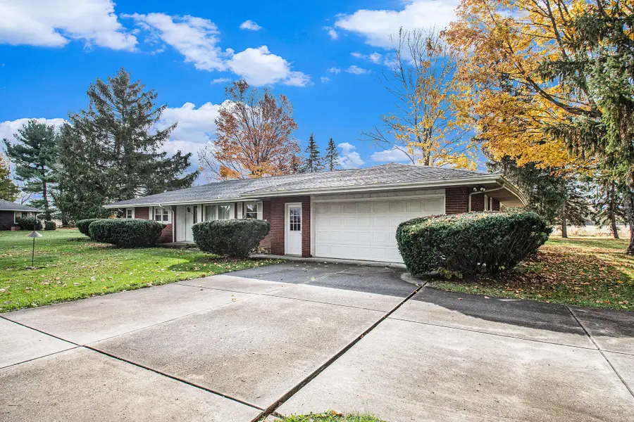 570 Invicta Drive, Niles, MI 49120 - Image #3