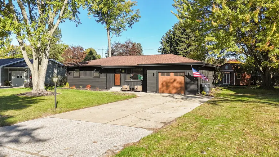 1757 N Sierra Way, Stevensville, MI 49127 - Image #2