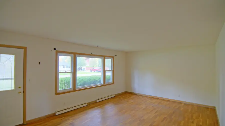 1350 N Aurilla Drive, Saint Joseph, MI 49085 - Image #2