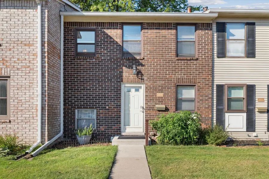 1925 Sheffield Drive, Ypsilanti, MI 48198 - Image #2