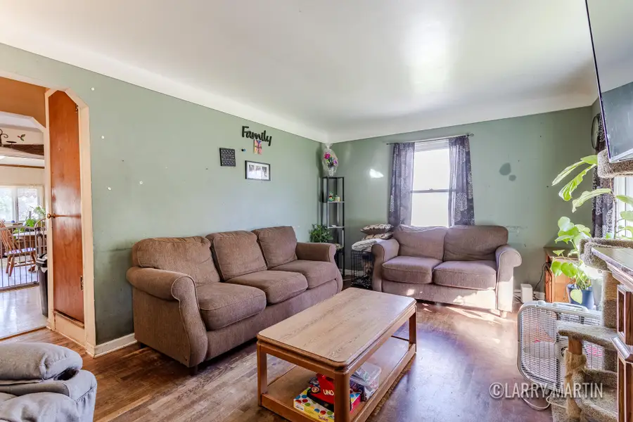 949 Canterbury Street Sw, Wyoming, MI 49509 - Image #3