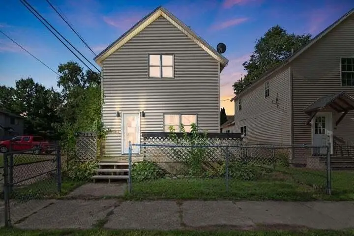 912 Market Street, Saint Joseph, MI 49085 - Image #2