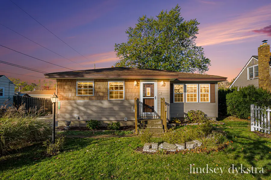 658 Van Raalte Avenue, Holland, MI 49423 - Image #2