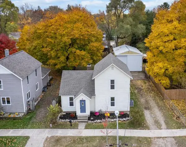 48 Carrie Street Nw, Sparta, MI 49345